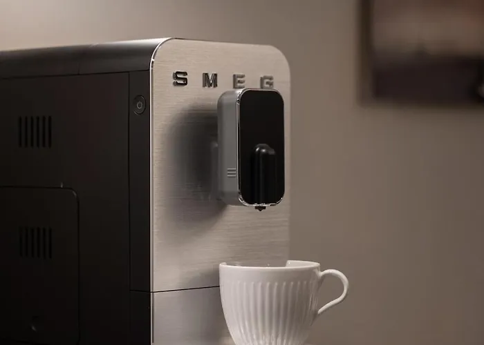 Premium Waterfront Sea And Mountain View *